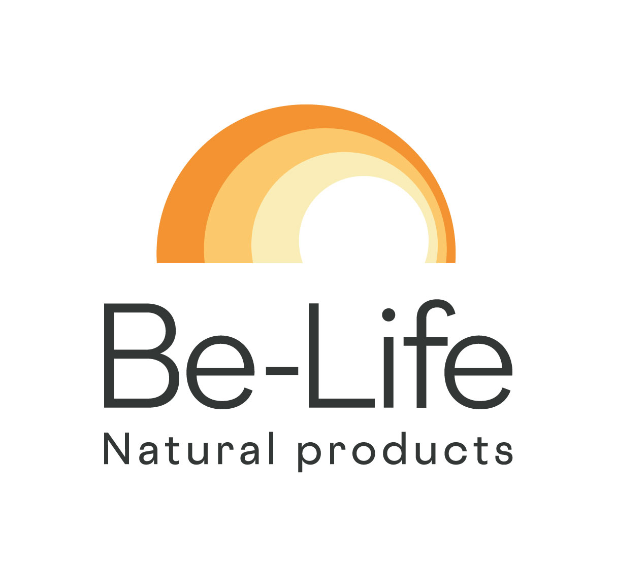 Bio-Life Logo Be-Life avec un arc en ciel orange et jaune au-dessus du texte "Be-Life Natural products" en noir.